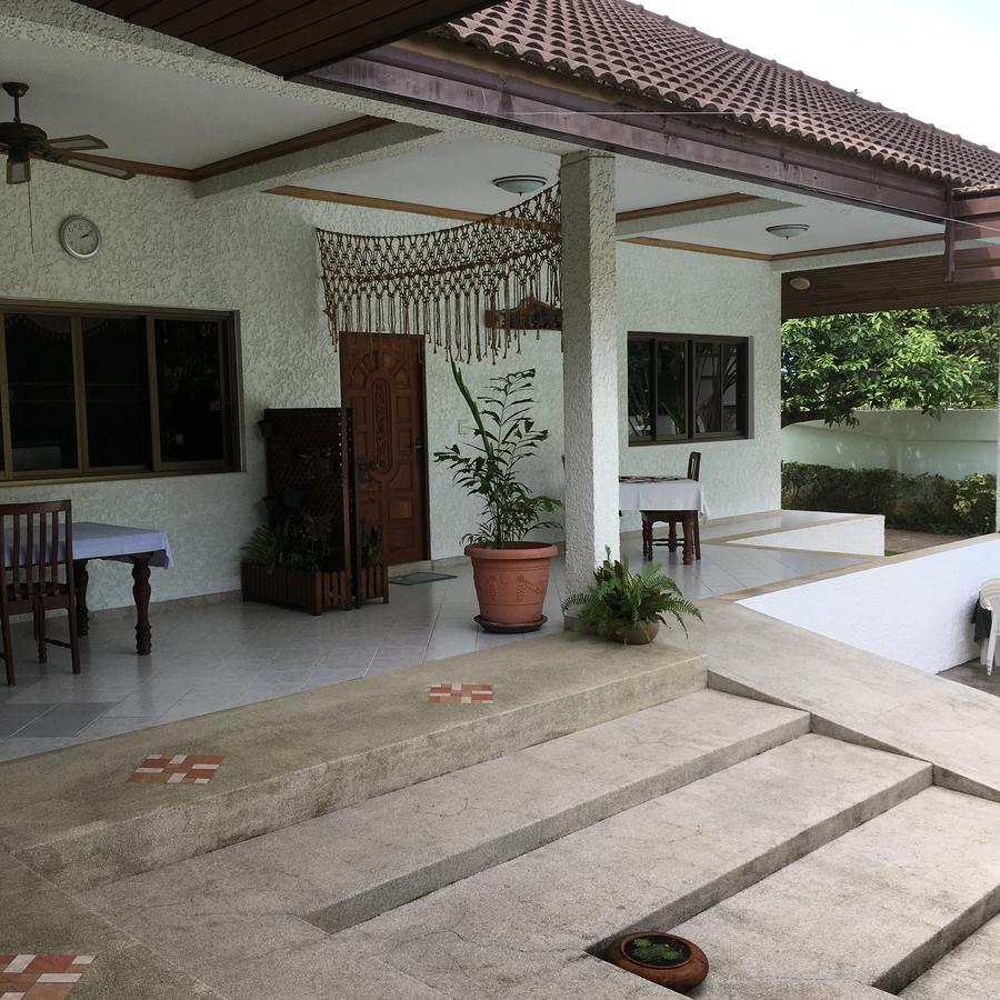 Peaceful Homestay Rawai Exterior foto
